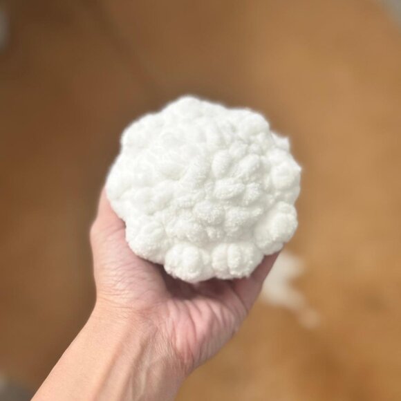 Small Knit Ghost Plush Toy - New - Picture 3 of 3